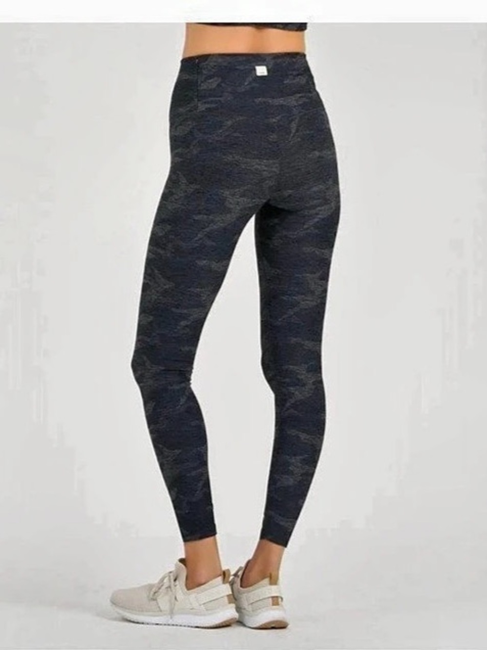Vuori Clean Elevation Legging Camo Black & Gray Small